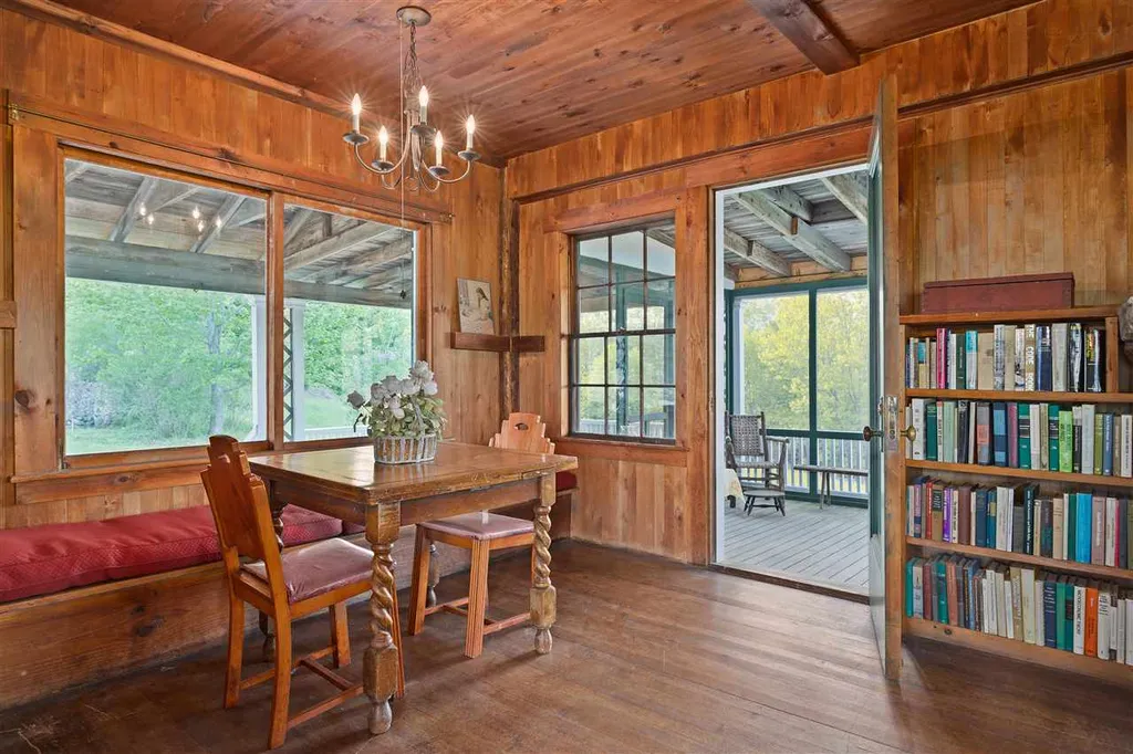 1575 Cleveland Hill Road Tamworth NH 03886