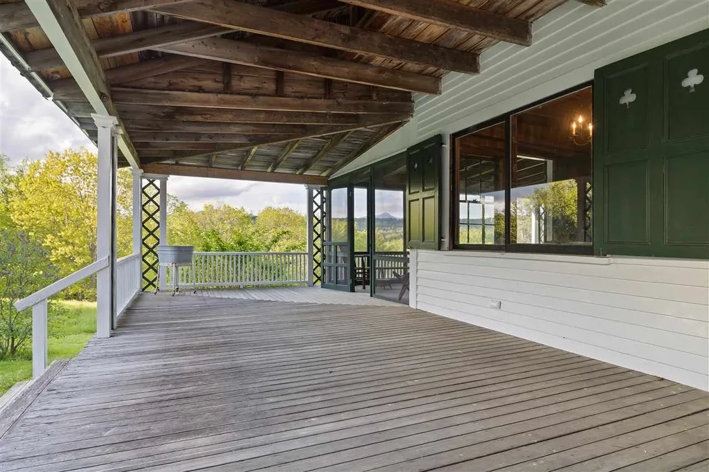 1575 Cleveland Hill Road Tamworth NH 03886