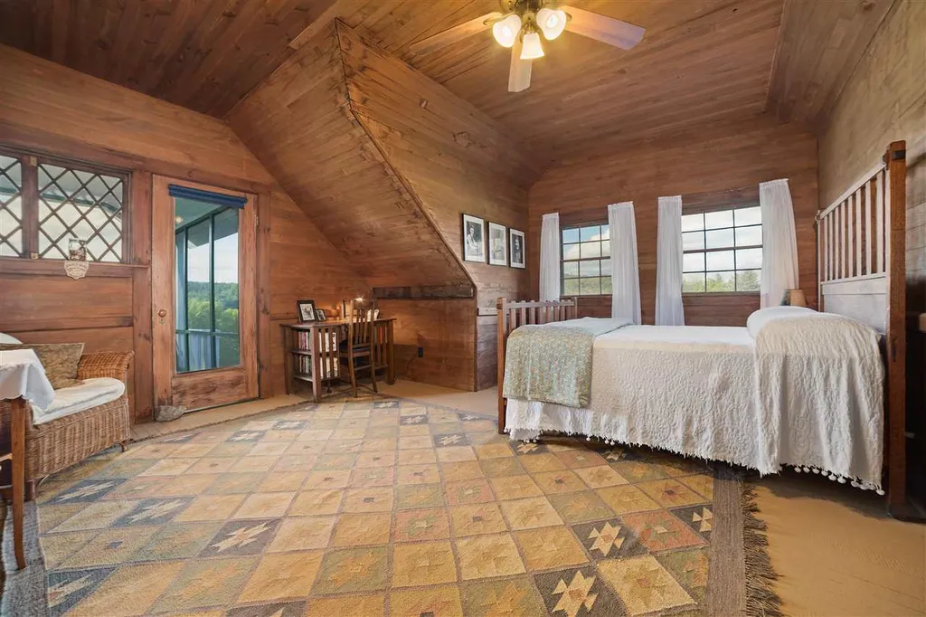 1575 Cleveland Hill Road Tamworth NH 03886