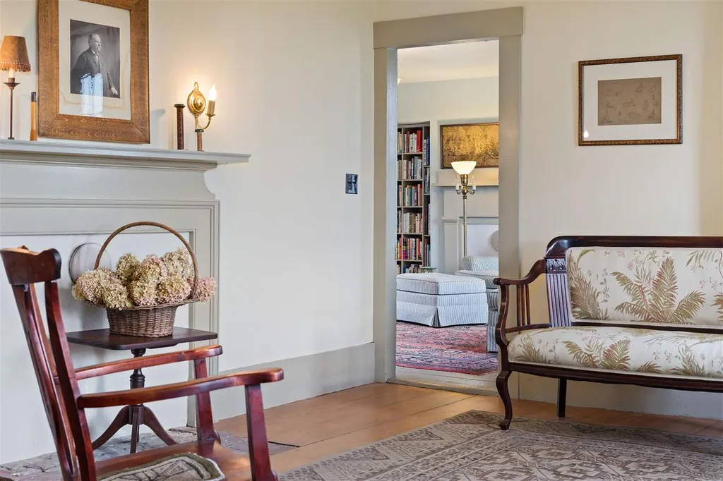 1575 Cleveland Hill Road Tamworth NH 03886