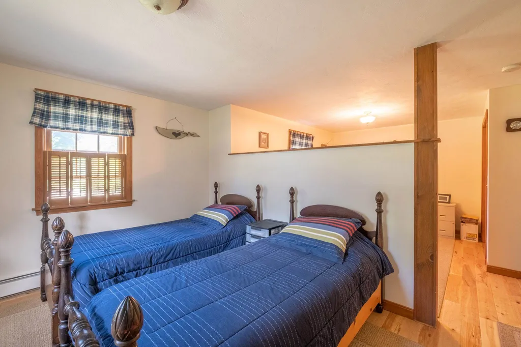 32 Ferrin Street Hill NH 03243