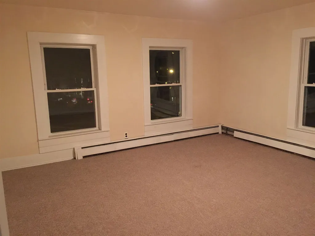 2 Chestnut Street Pittsfield NH 03263