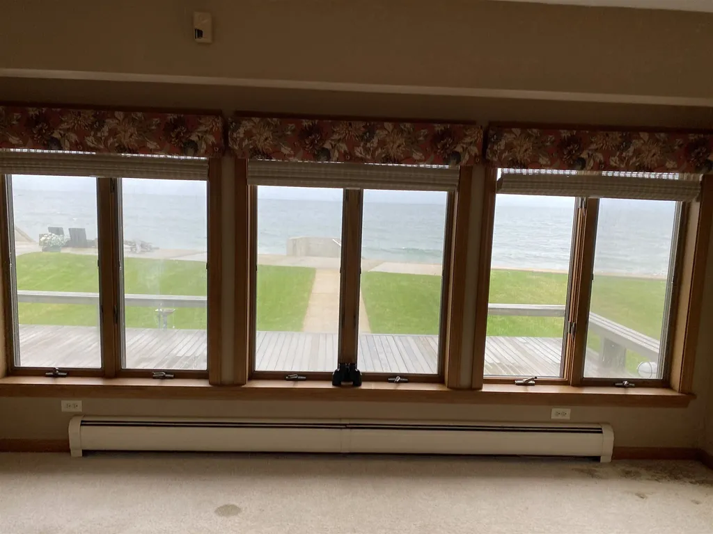 1068 Ocean Boulevard Hampton NH 03842