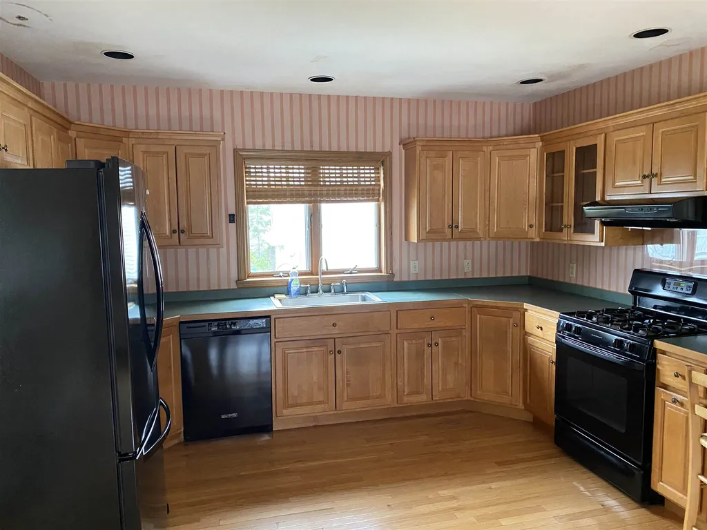 1068 Ocean Boulevard Hampton NH 03842