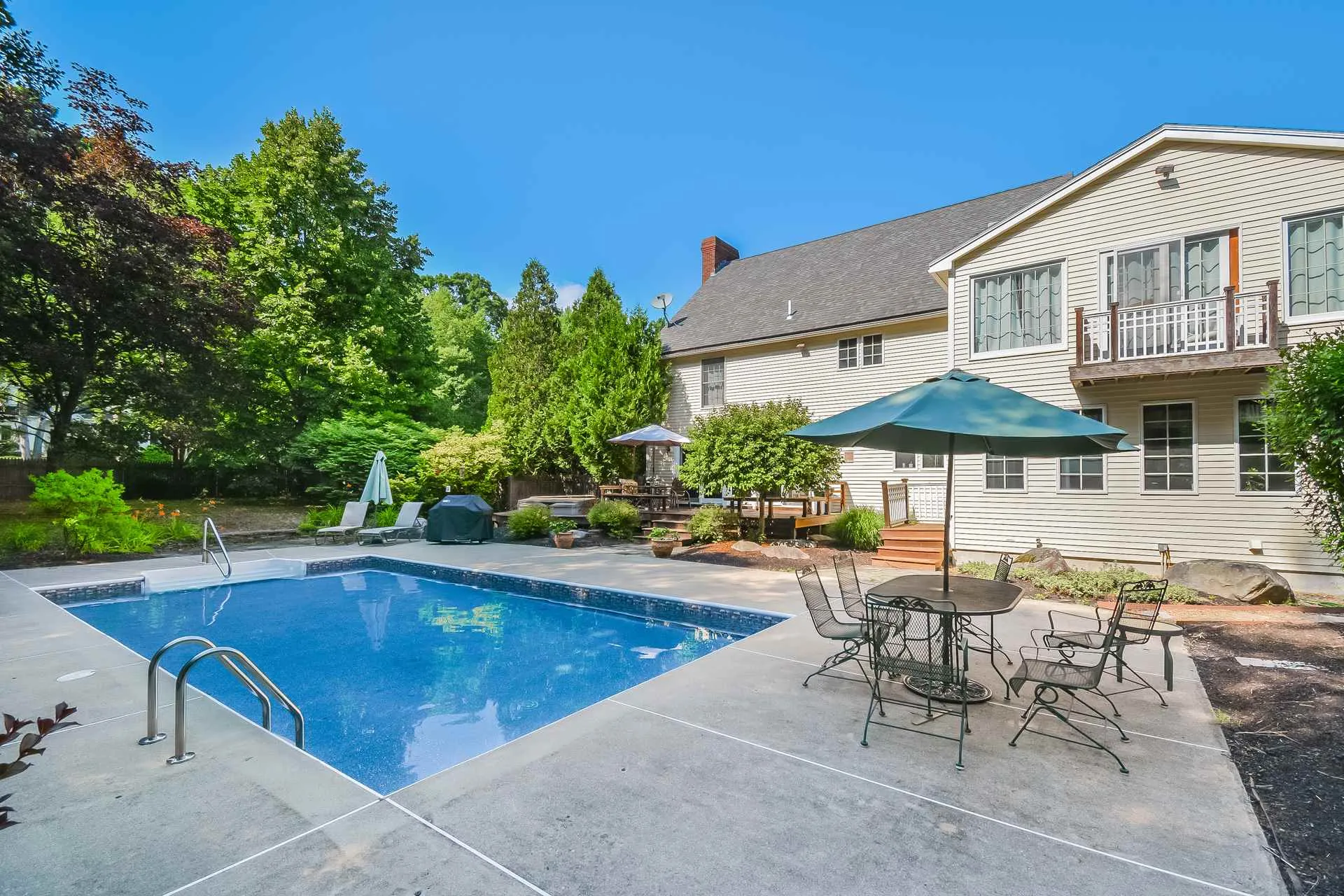 2 Ridgewood Lane Concord NH 03301