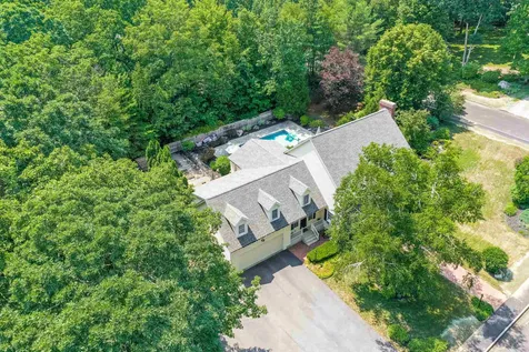 2 Ridgewood Lane Concord NH 03301