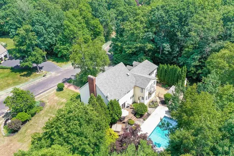 2 Ridgewood Lane Concord NH 03301