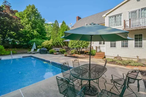 2 Ridgewood Lane Concord NH 03301