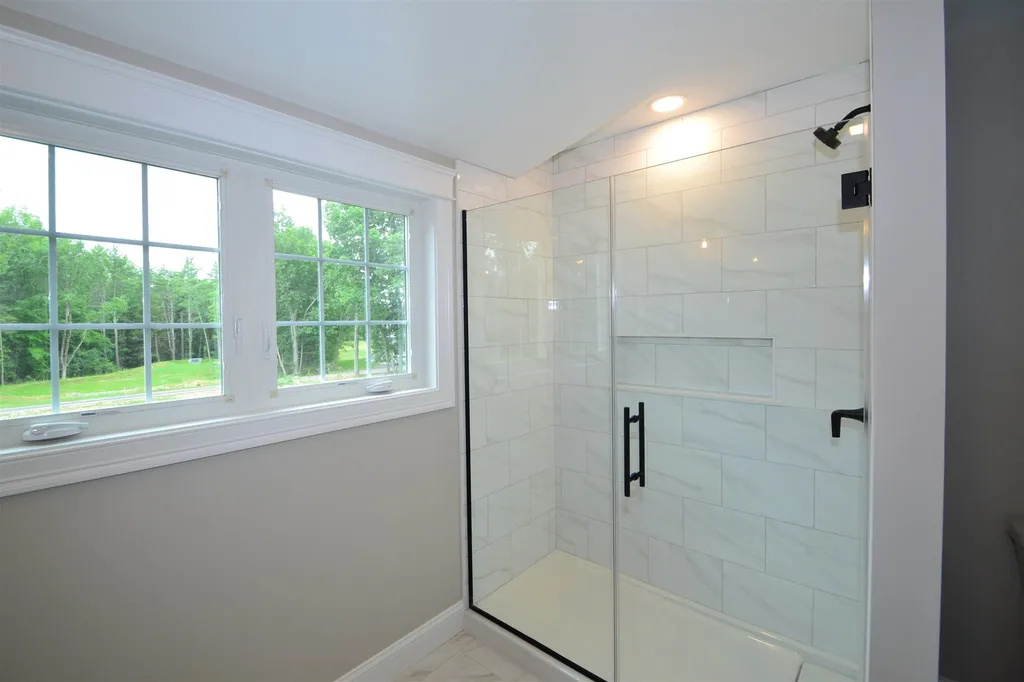 19 Treat Farm Road Stratham NH 03885