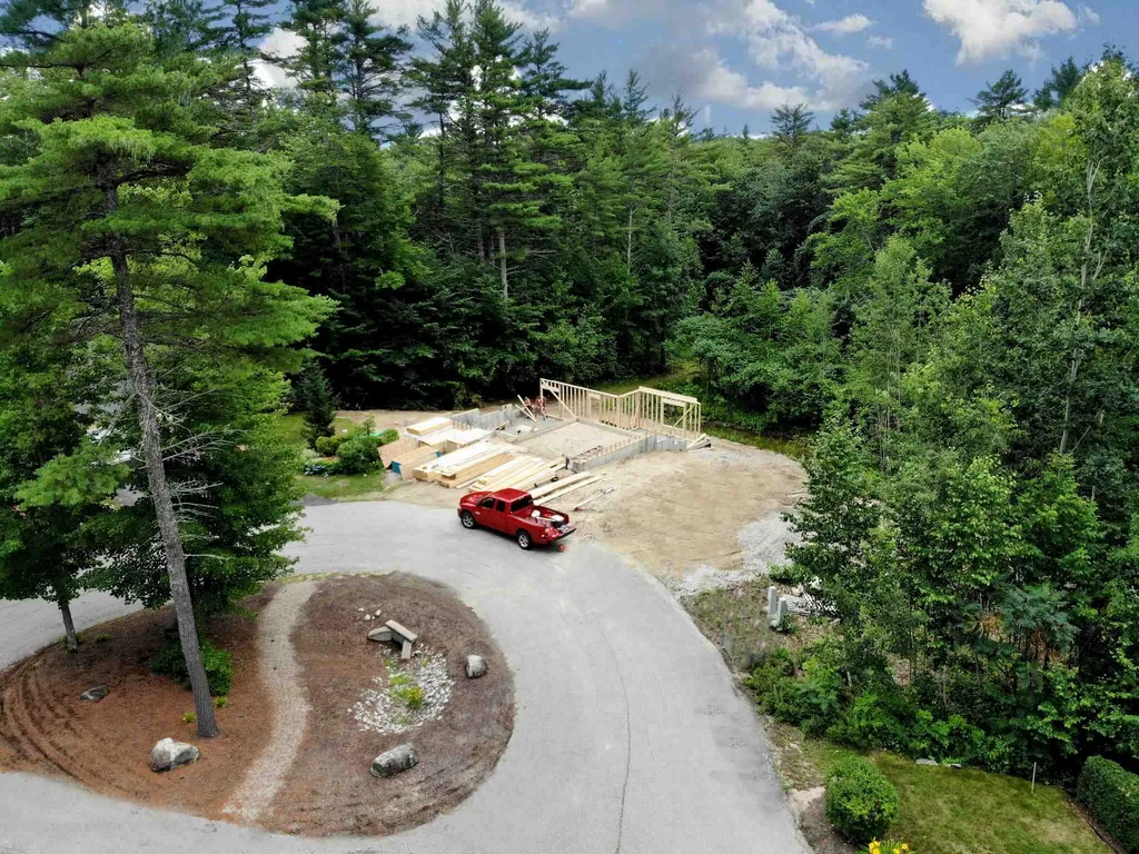 9 Cedar Drive Wolfeboro NH 03894