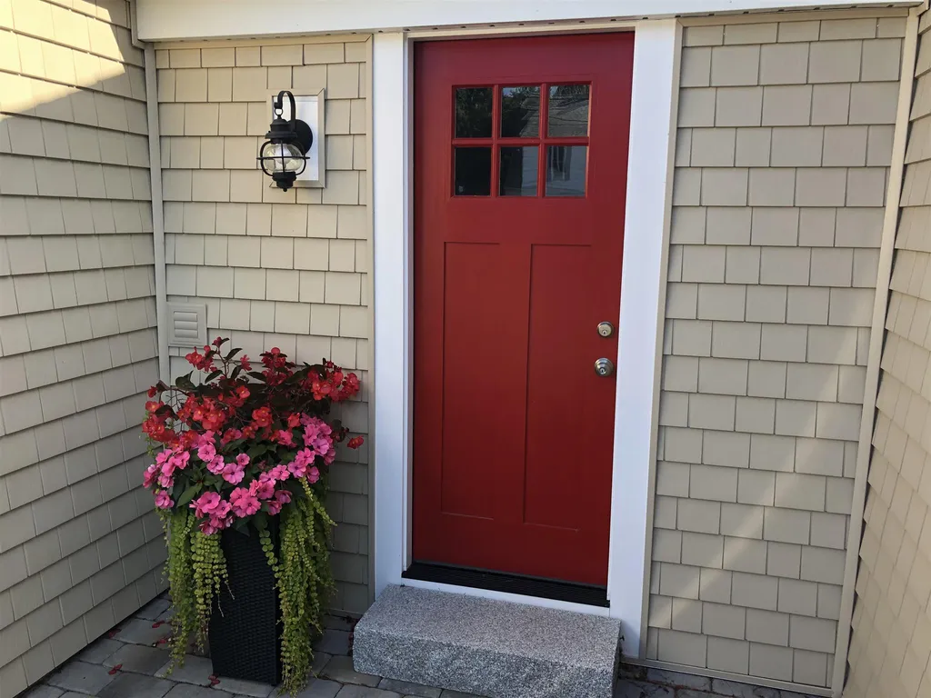 41 Fairview Avenue Portsmouth NH 03801