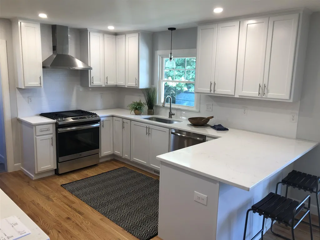 41 Fairview Avenue Portsmouth NH 03801