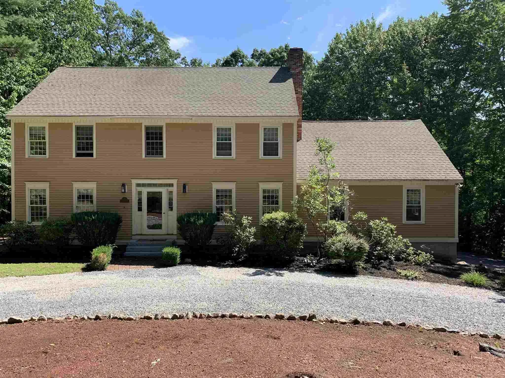 59 Oriole Drive Bedford NH 03110