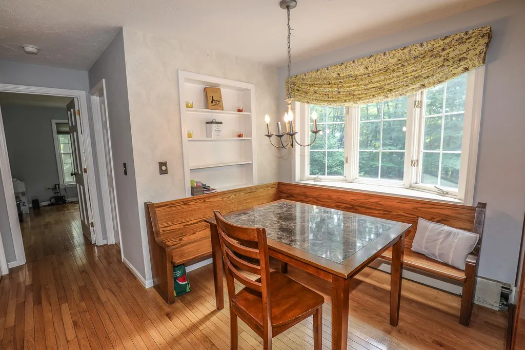 59 Oriole Drive Bedford NH 03110