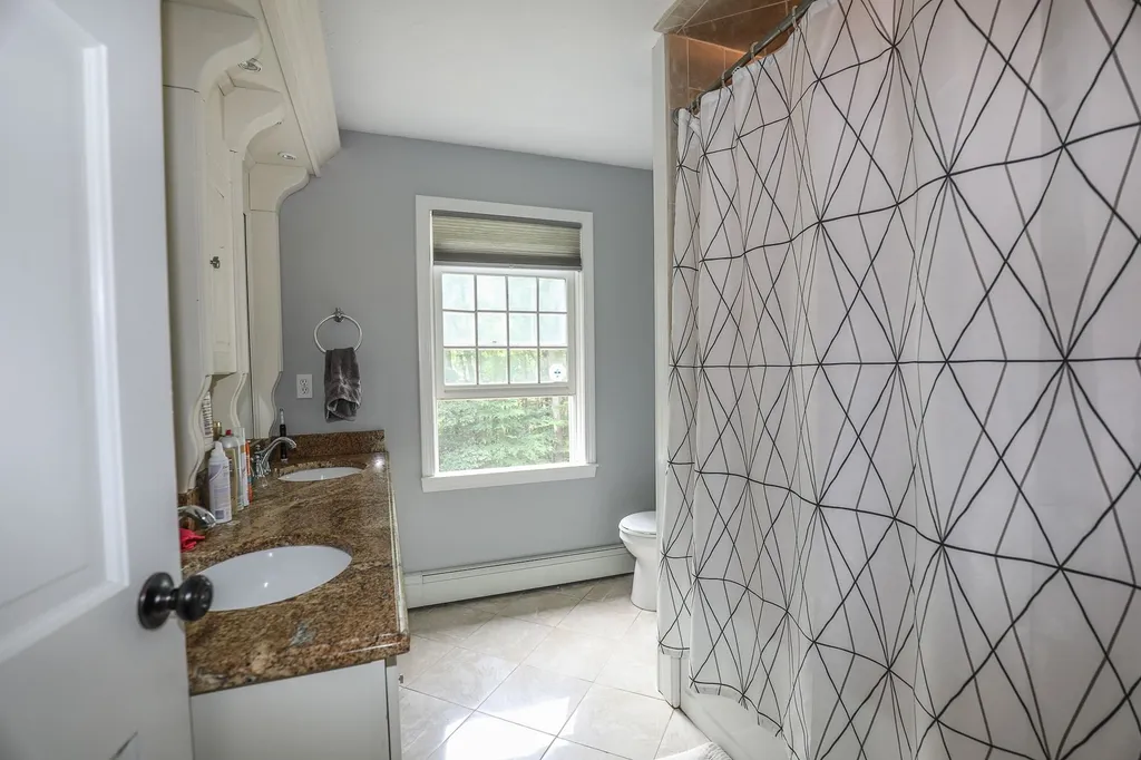 59 Oriole Drive Bedford NH 03110