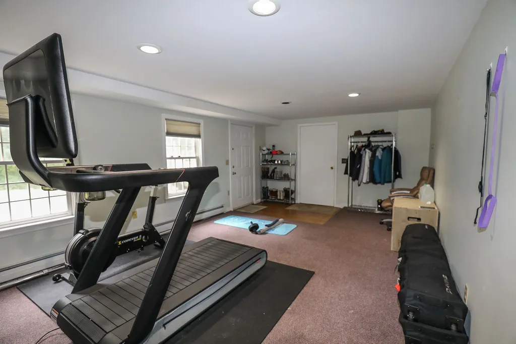 59 Oriole Drive Bedford NH 03110
