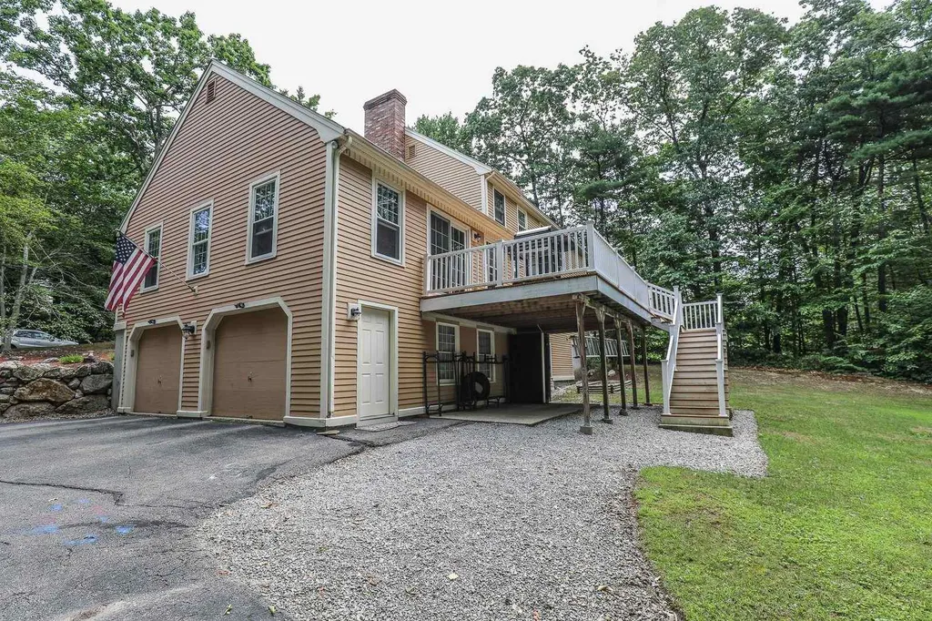 59 Oriole Drive Bedford NH 03110