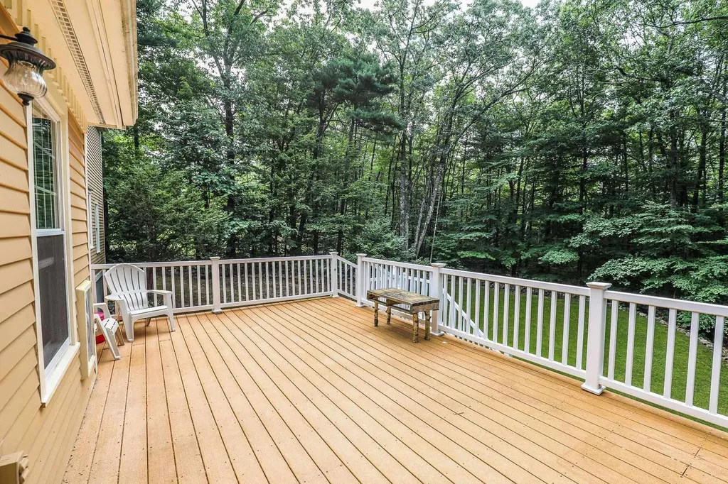 59 Oriole Drive Bedford NH 03110