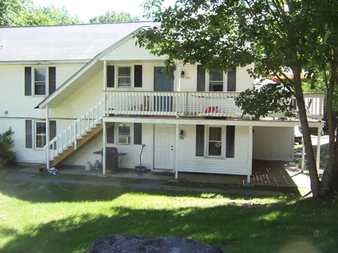 18 Plaza Village Road Plymouth NH 03264