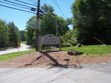 18 Plaza Village Road Plymouth NH 03264