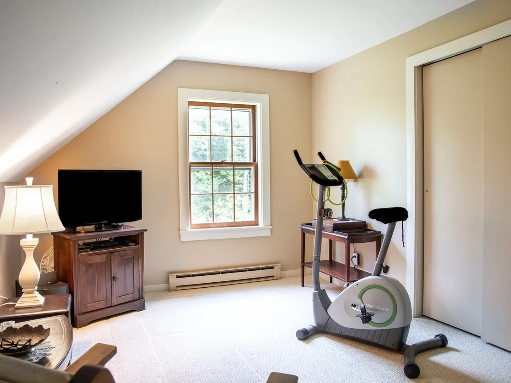 125 Carlyle Road Warren VT 05674
