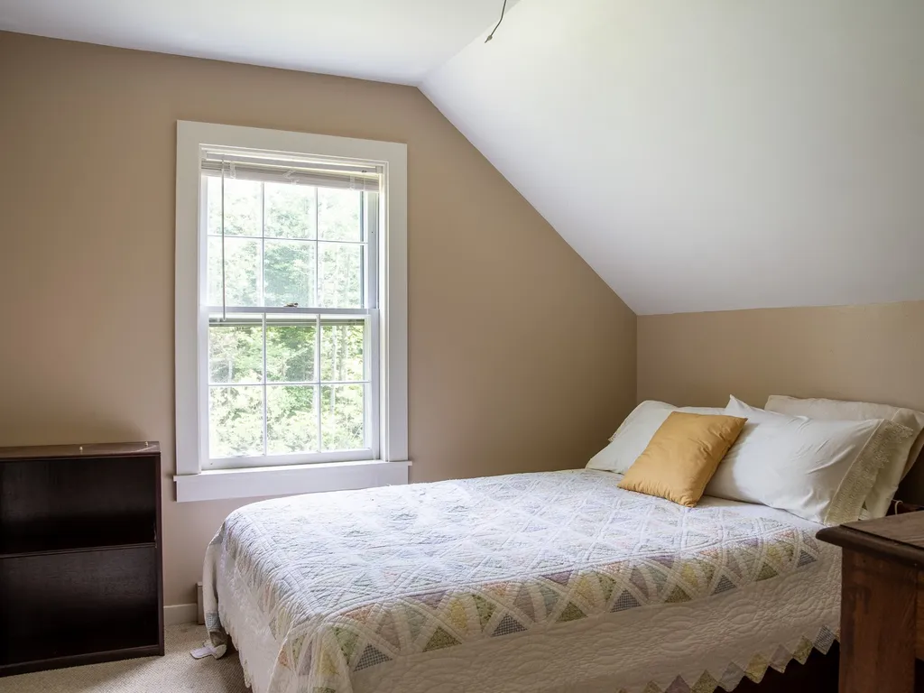 125 Carlyle Road Warren VT 05674
