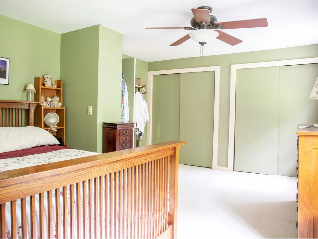 125 Carlyle Road Warren VT 05674