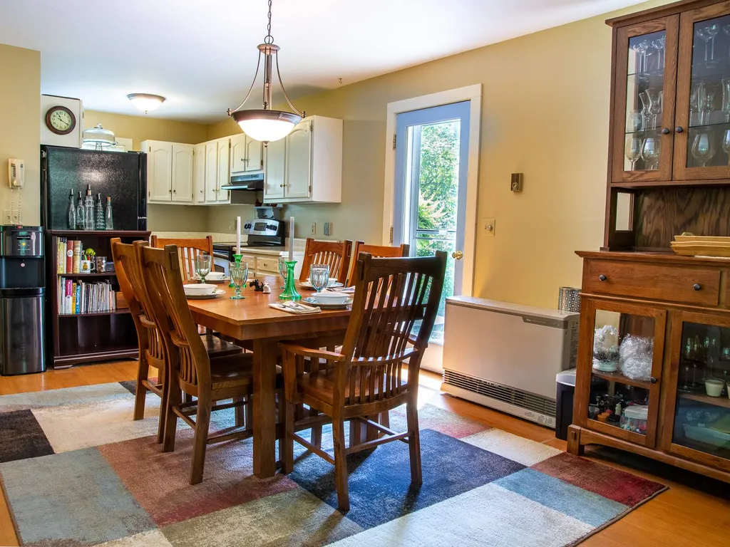 125 Carlyle Road Warren VT 05674