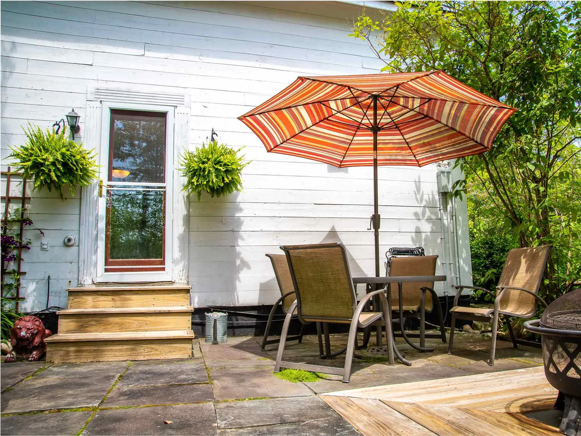 125 Carlyle Road Warren VT 05674