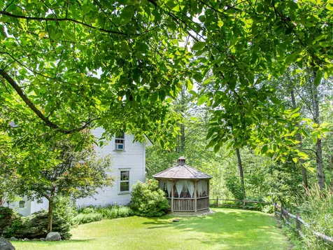 125 Carlyle Road Warren VT 05674