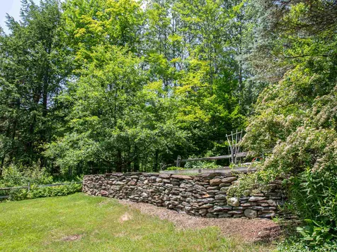 125 Carlyle Road Warren VT 05674