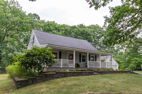 147 S Policy Street Salem NH 03079