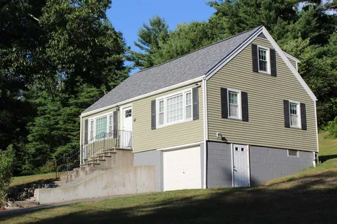 47 Hillcrest Lane Pelham NH 03076