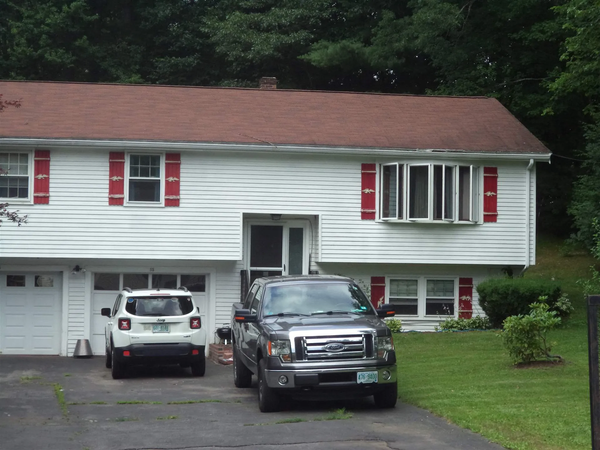 35R Sunset Avenue Derry NH 03038