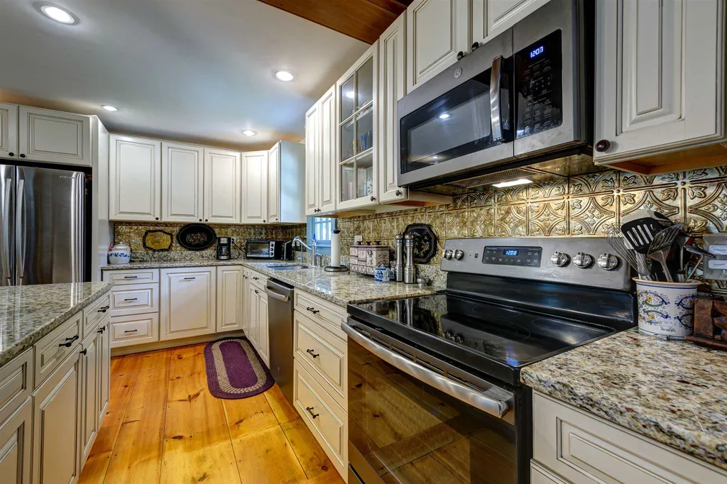 430 Old Garrison Road Dover NH 03820