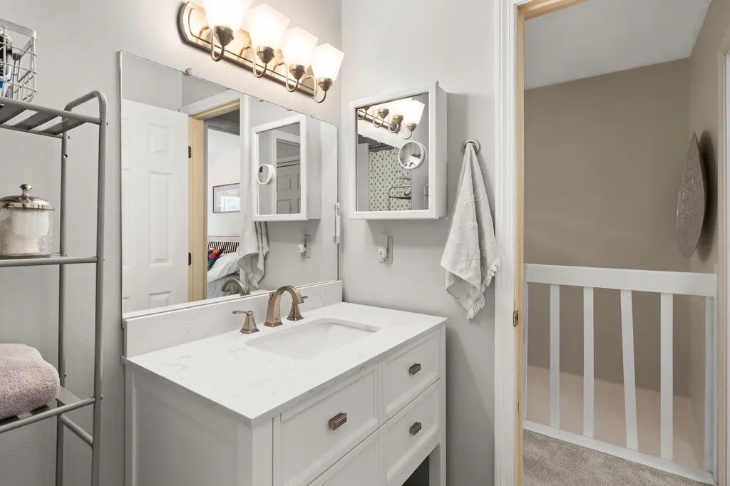 208 Locust Hill Road Shelburne VT 05482