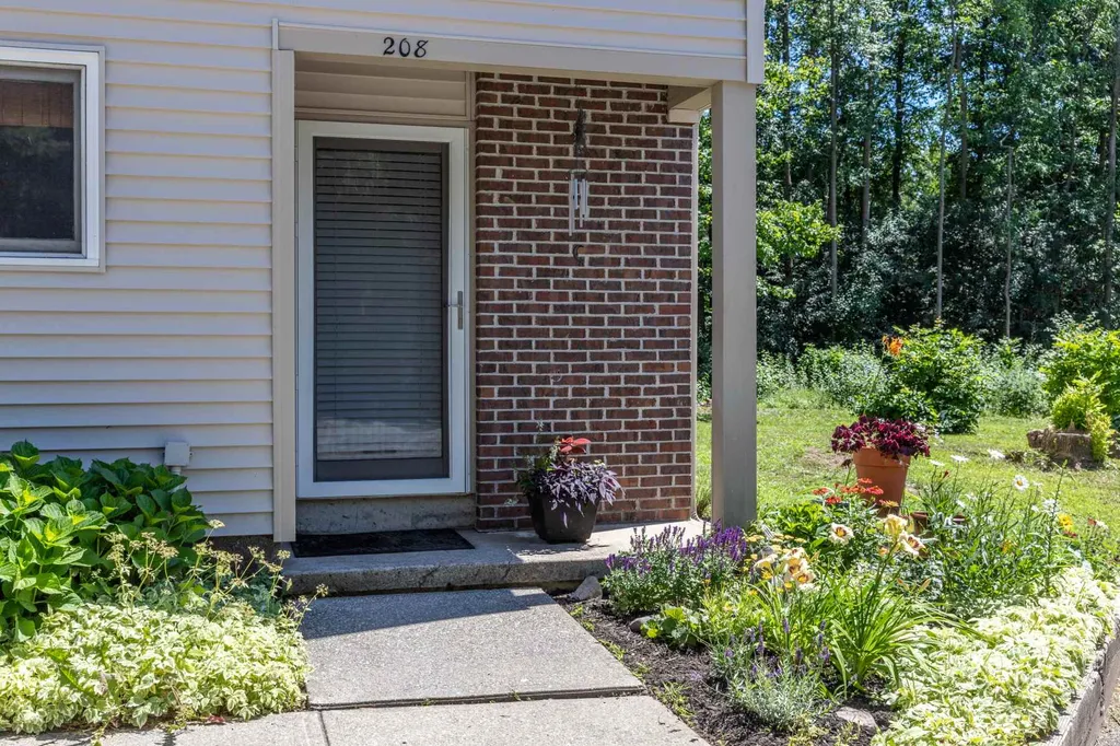 208 Locust Hill Road Shelburne VT 05482
