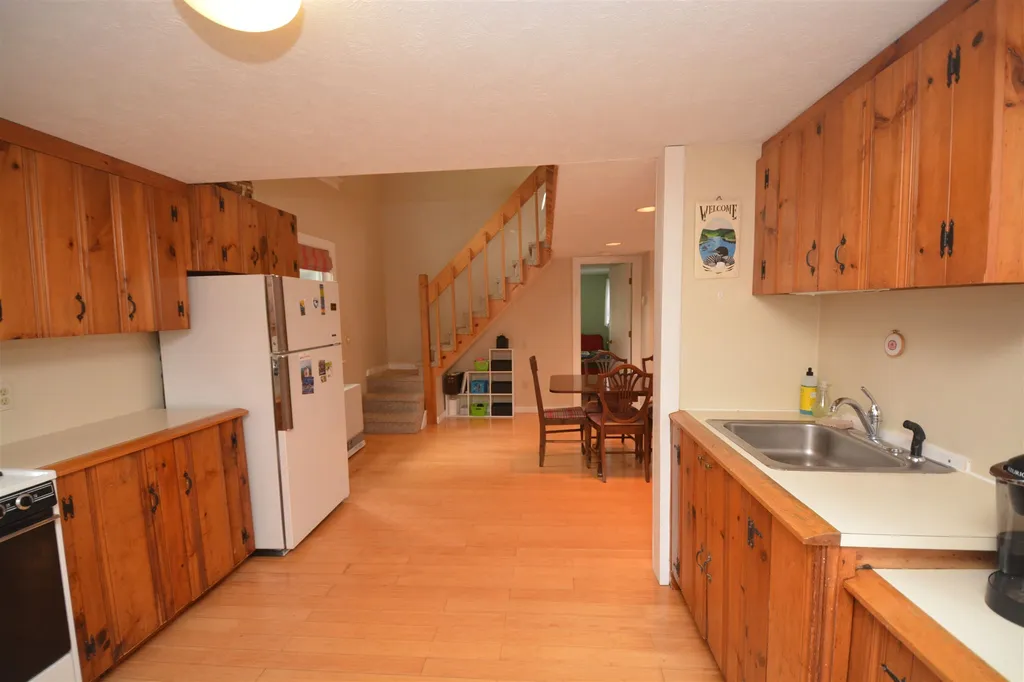 47 Oakdale Road Bradford NH 03221