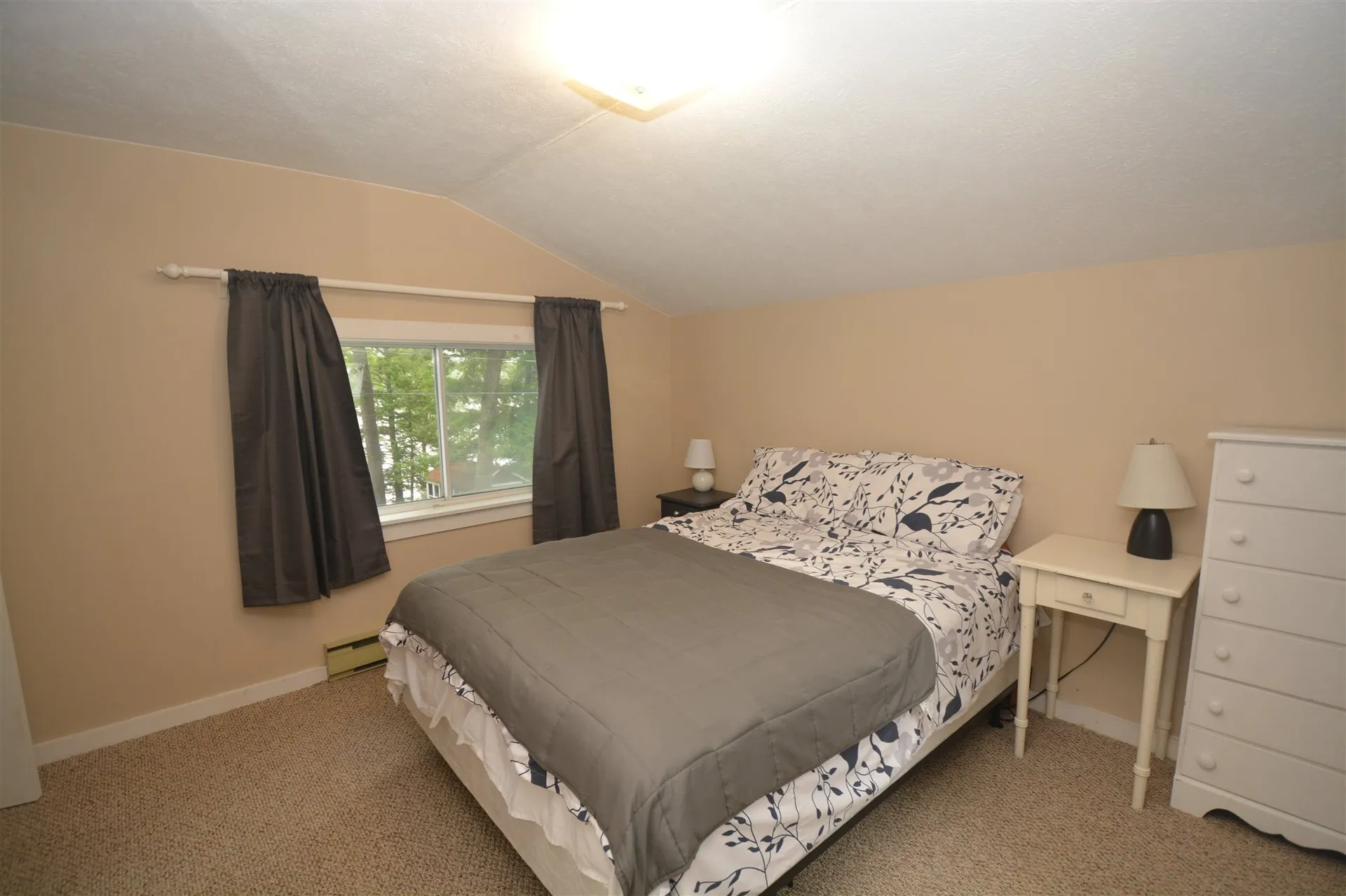 47 Oakdale Road Bradford NH 03221