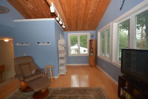 47 Oakdale Road Bradford NH 03221