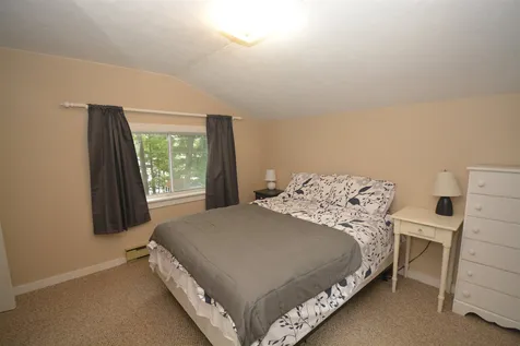 47 Oakdale Road Bradford NH 03221