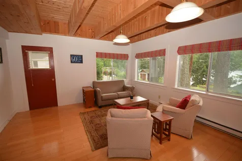 47 Oakdale Road Bradford NH 03221