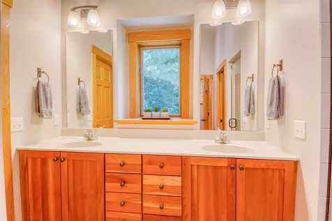 142 Bradford Terrace Richmond VT 05477