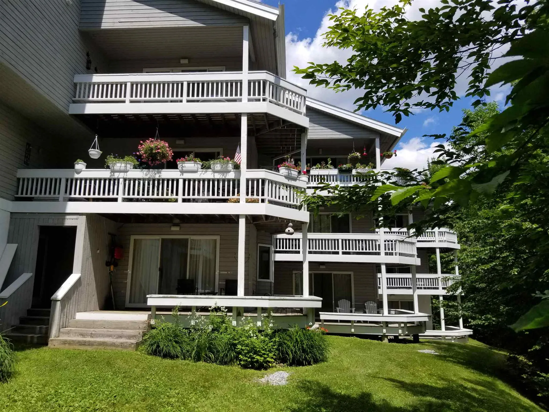 34 Paradise Way Warren VT 05674