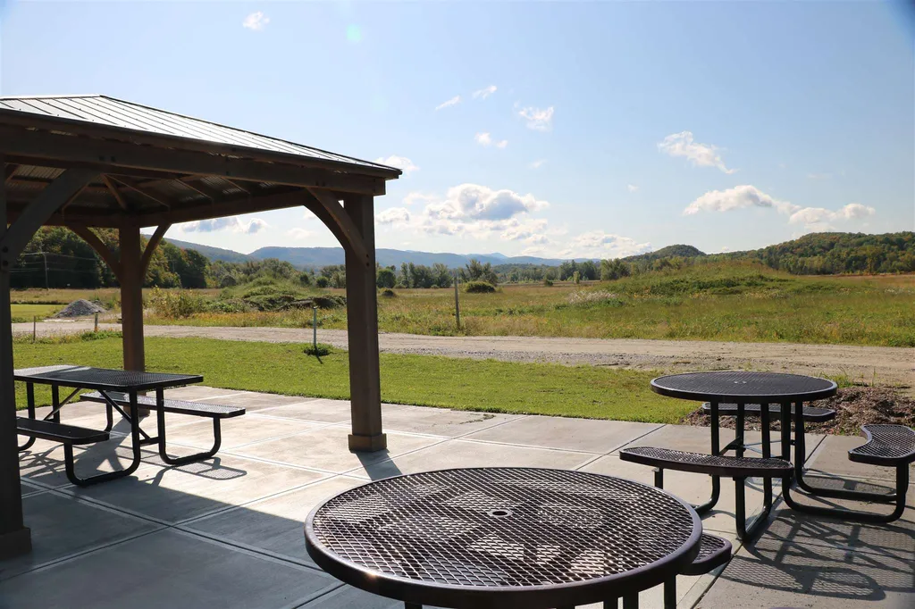 31 Clover Lane Hinesburg VT 05461