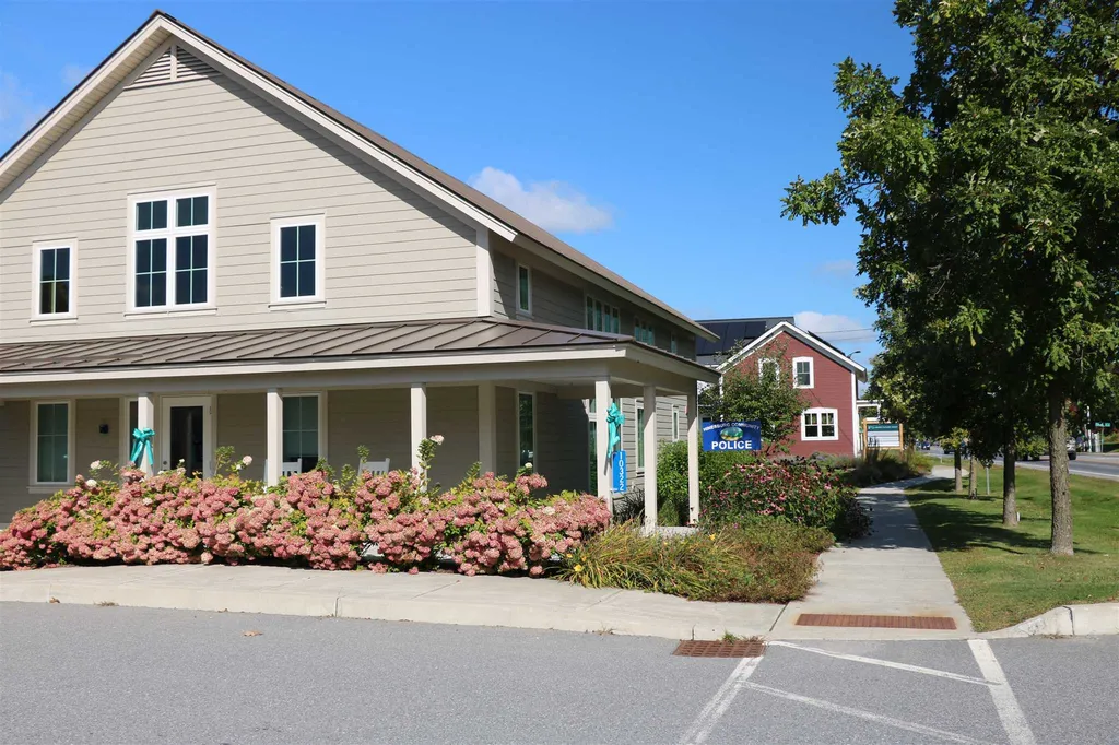 31 Clover Lane Hinesburg VT 05461