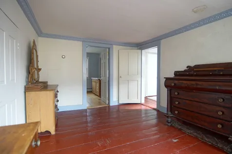 86 Main Street New Castle NH 03854