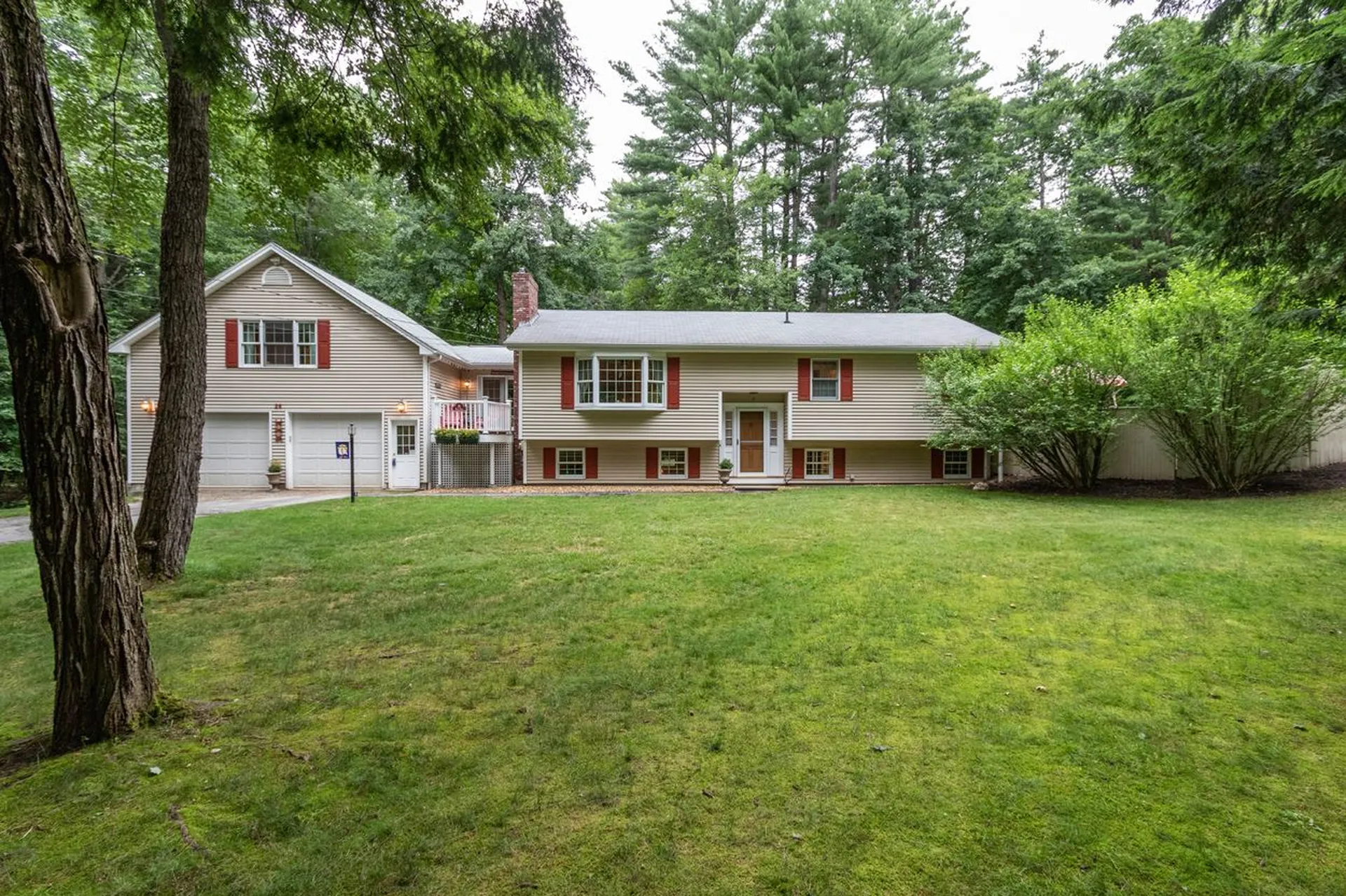 26 Brook Road Litchfield NH 03052