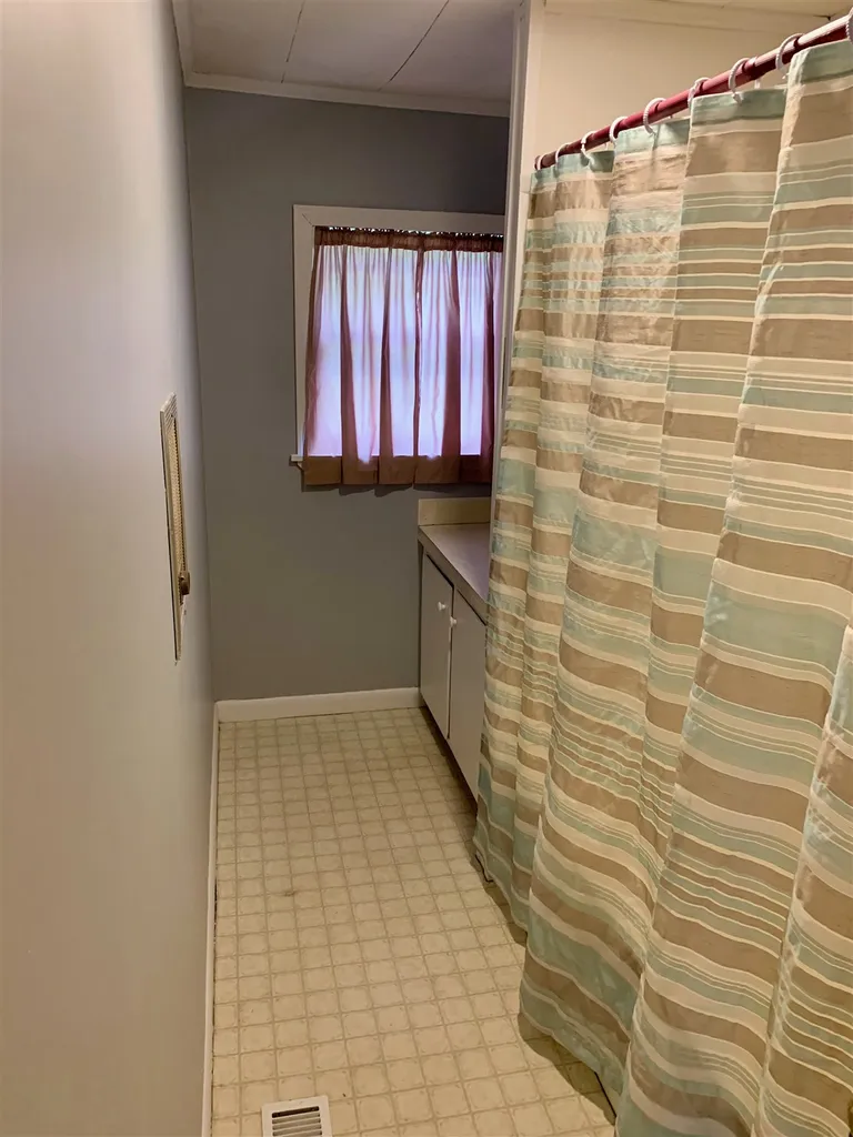 33 Edwards Street Colebrook NH 03576