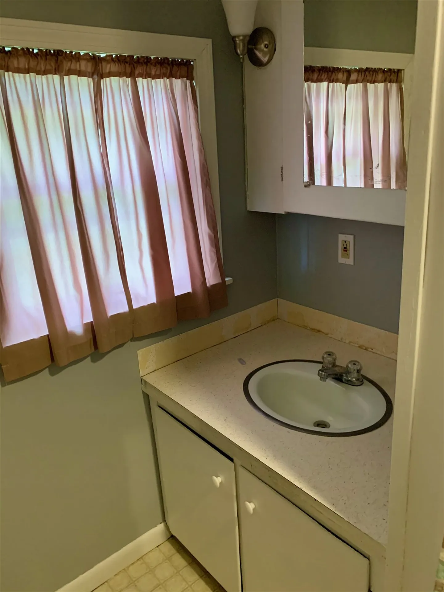 33 Edwards Street Colebrook NH 03576